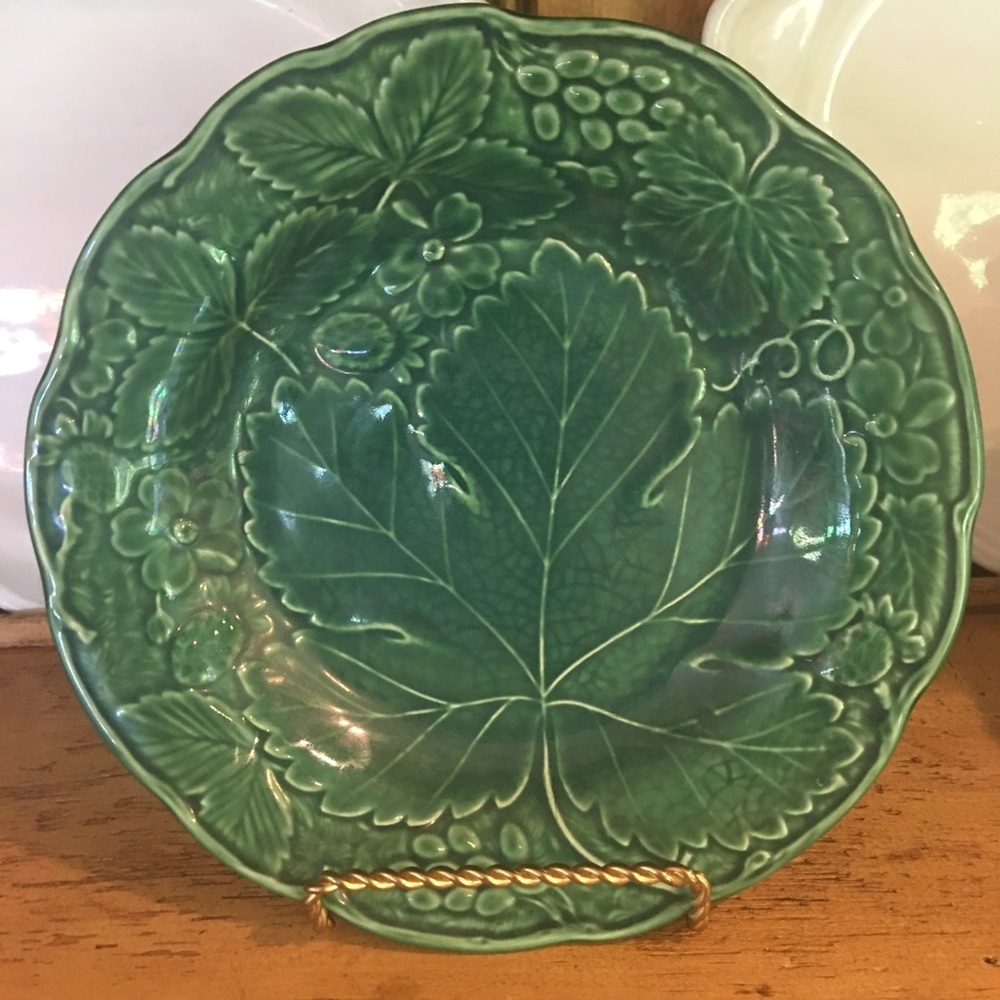 Wedgwood English Green Majolica Strawberry Plate